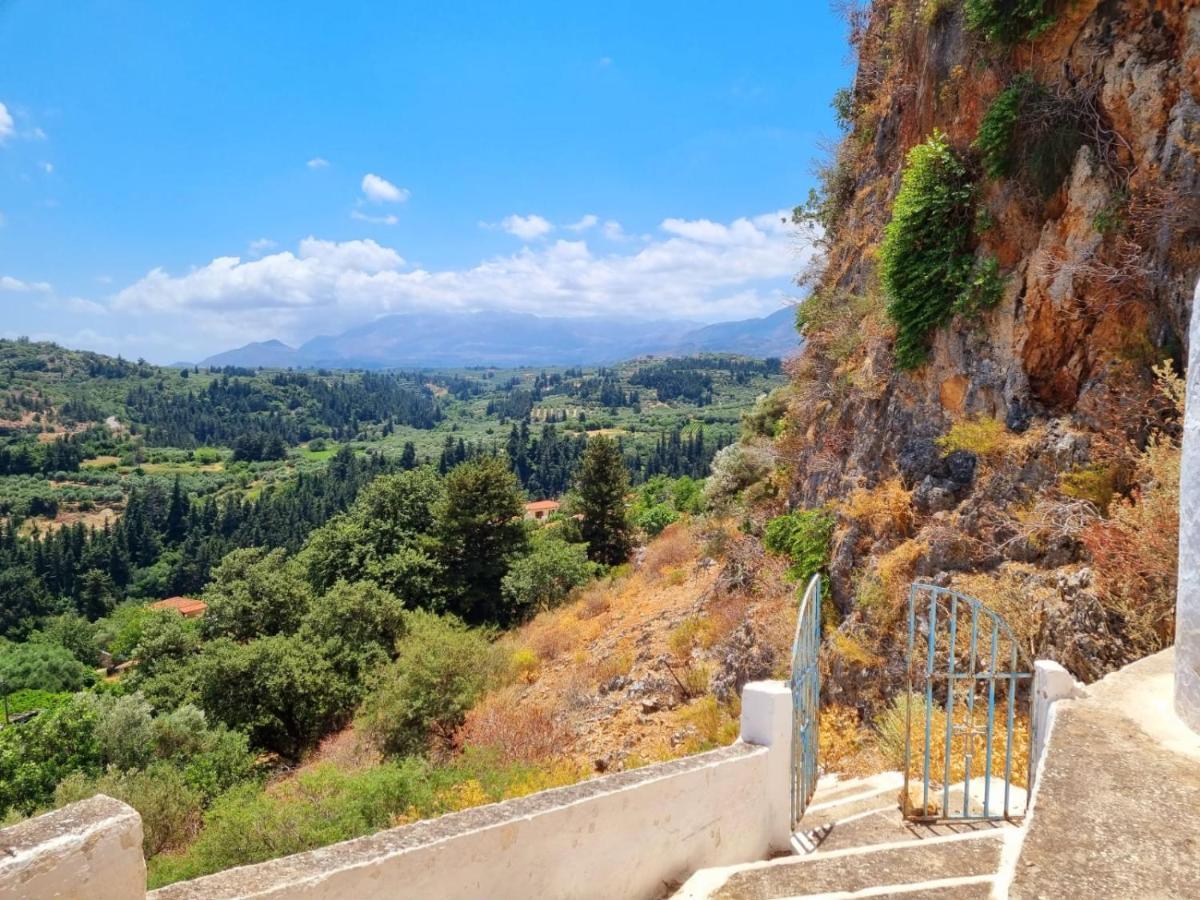 Olga'S Filoxenia - Villa Aladanos-Private Pool And Heated Jacuzzi Makhairoí المظهر الخارجي الصورة
