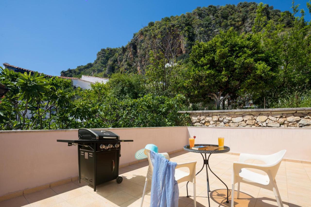 Olga'S Filoxenia - Villa Aladanos-Private Pool And Heated Jacuzzi Makhairoí المظهر الخارجي الصورة